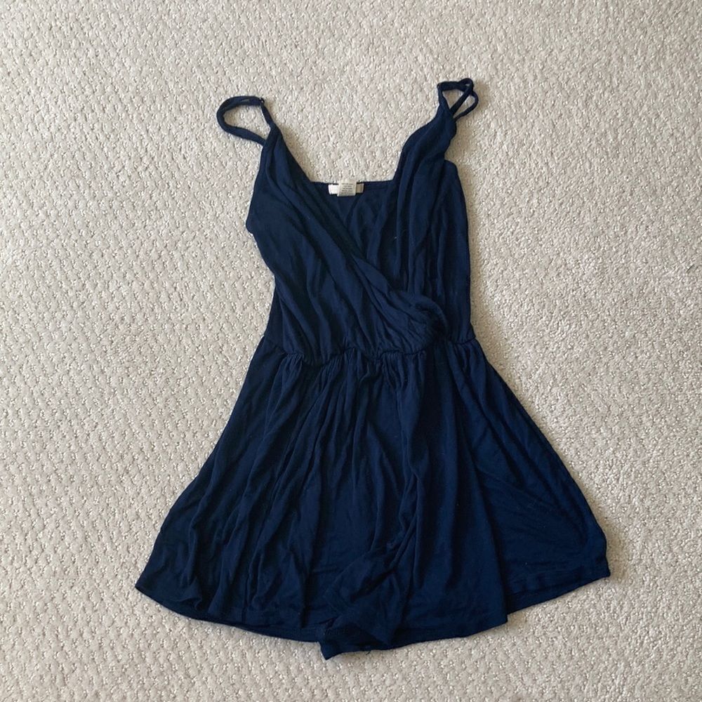 Navy romper - Picture 1 of 3